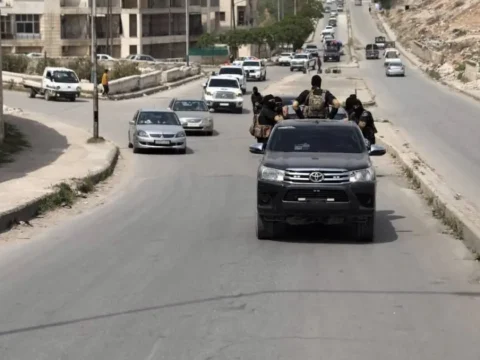 Does the circulating video show the Syrian army storming the city of Nawa in the Daraa countryside?